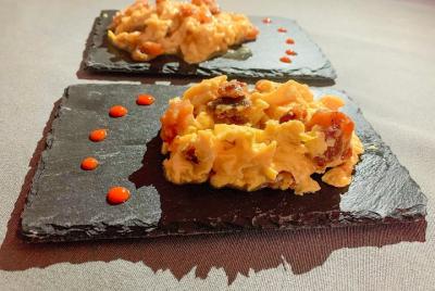 Cena portuguesa con fado en vivo en el centro de Lisboa