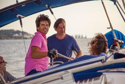 2,5h Lisboa Sunset Sail con aperitivos portugueses y vino