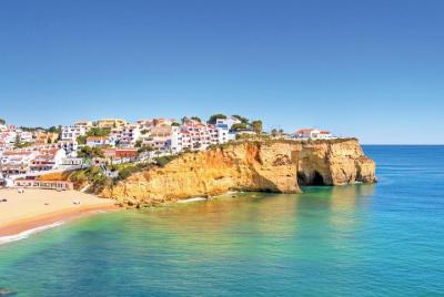 Traslado privado de Ferragudo al aeropuerto de Faro (FAO)